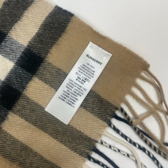 Burberry Checkered Cashmere Scarf - Picture 2 of 5